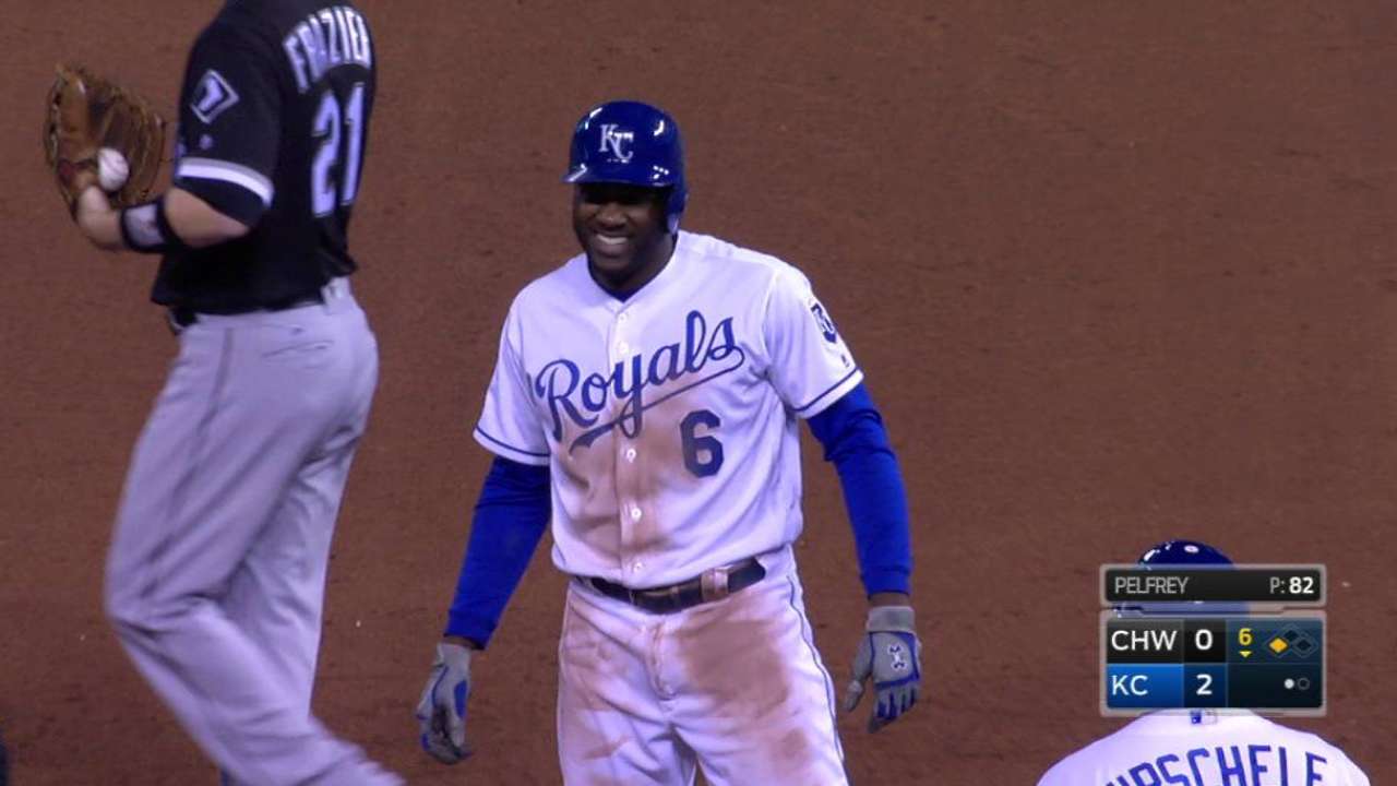 Royals' offense breaks out in win vs. White Sox