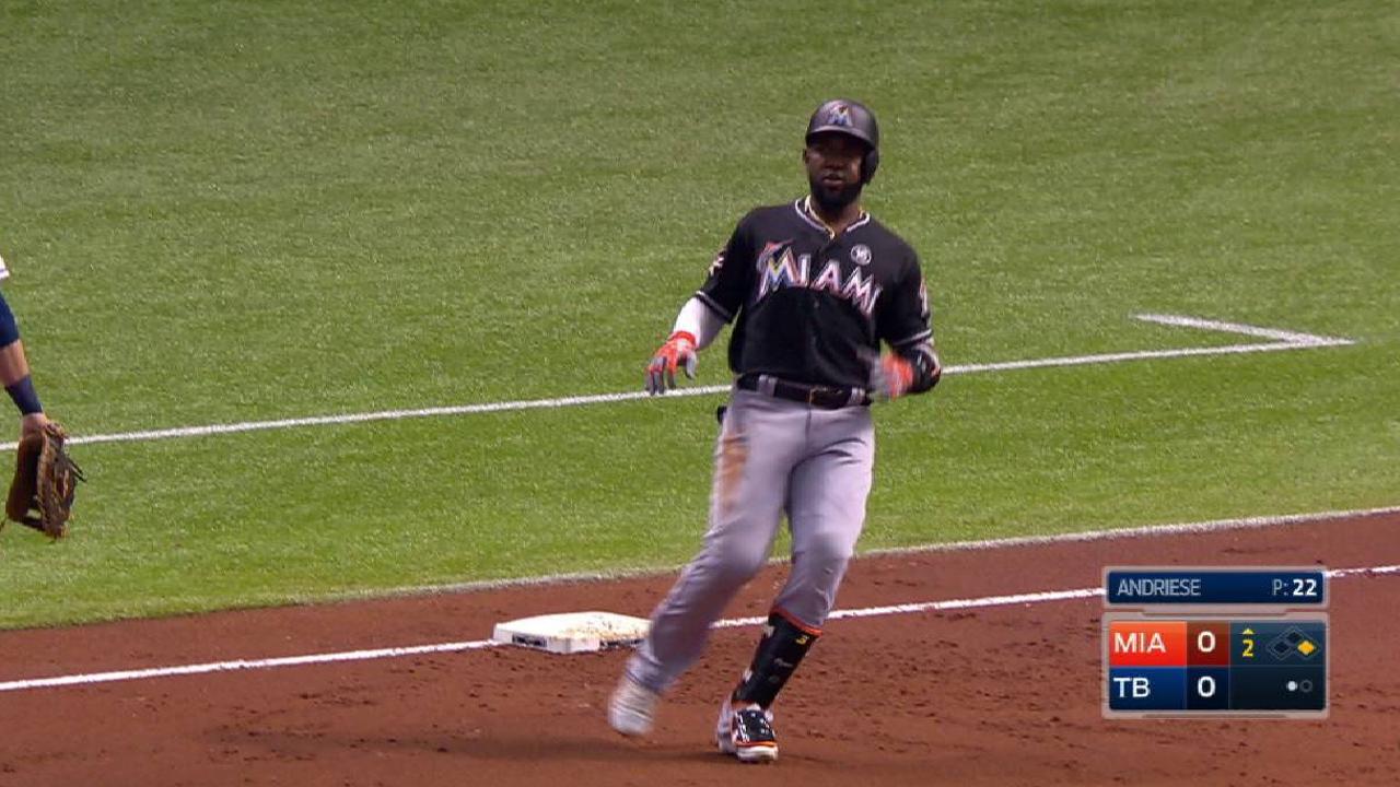 Ozuna adds to streak vs. Rays