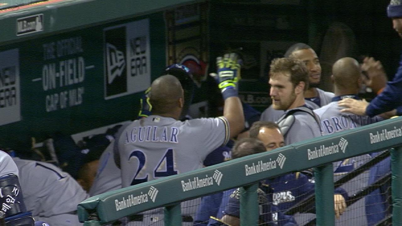 HR de Jesús Aguilar decide victoria de Cerveceros sobre Cardenales