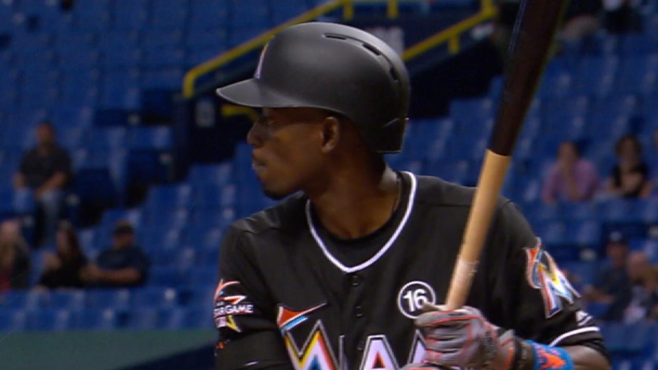 Gordon's RBI single to left