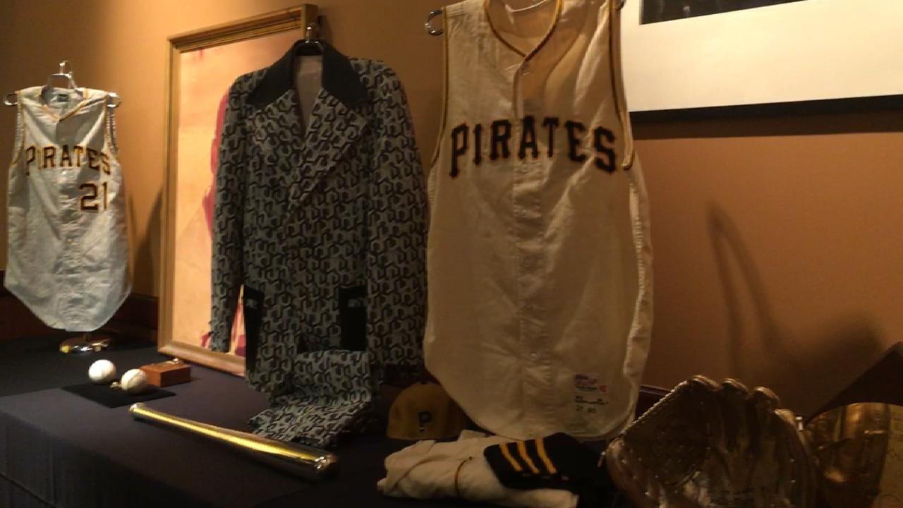 Clemente memorabilia to be auctioned at ASG