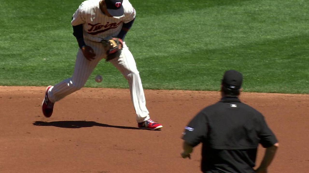 Polanco error costly as Tepesch can't recover