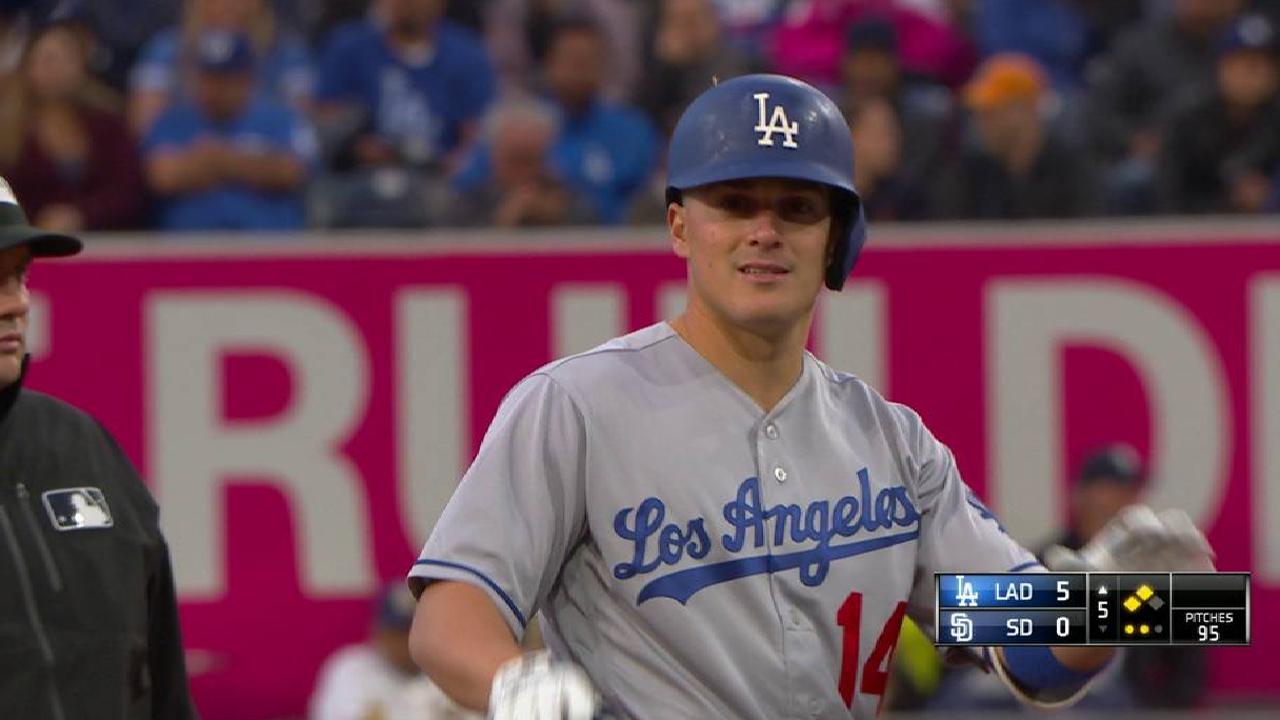 Hernandez's two-run double