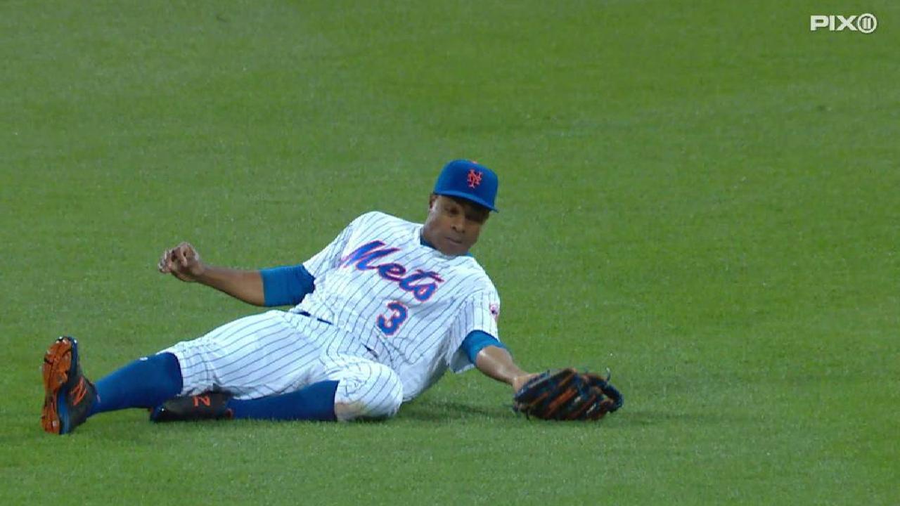 Grandy's sliding grab in center