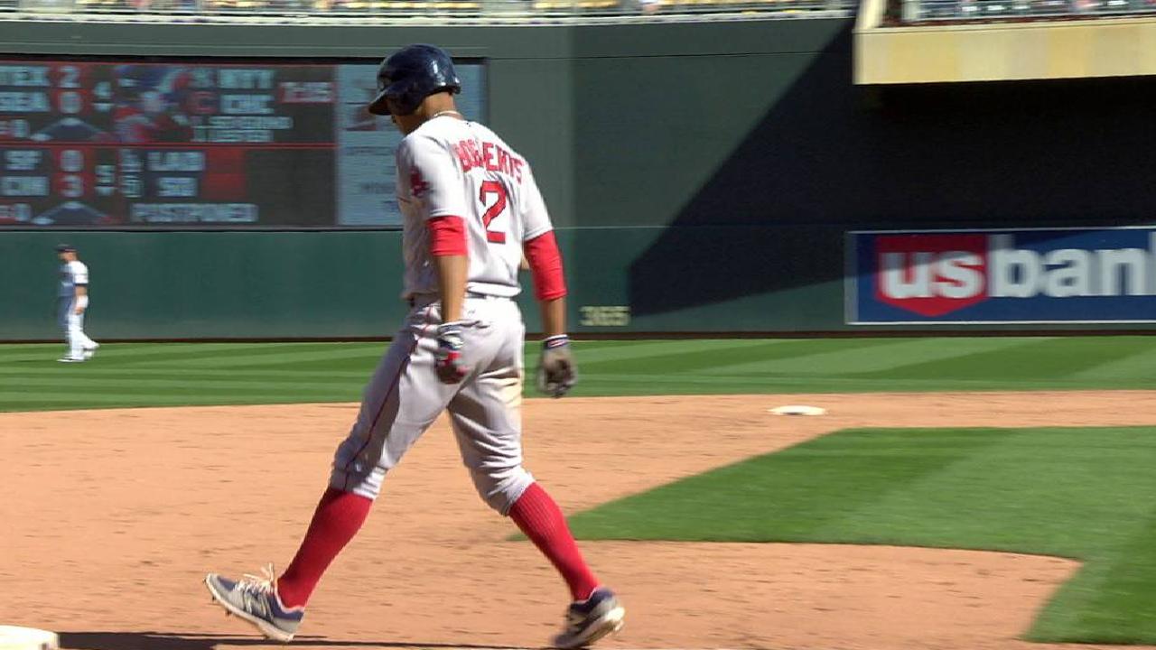 Bogaerts' two-run triple