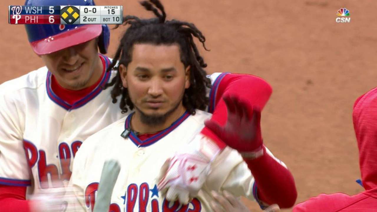 Phillies top Nats in 10 with walk-off sac fly
