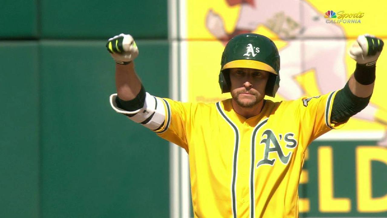 Lowrie's game-tying RBI double