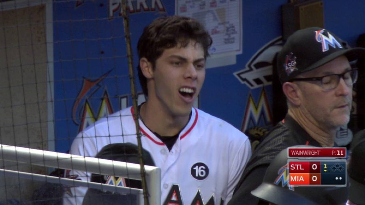 Yelich, Mattingly tossed in 1st for arguing strike