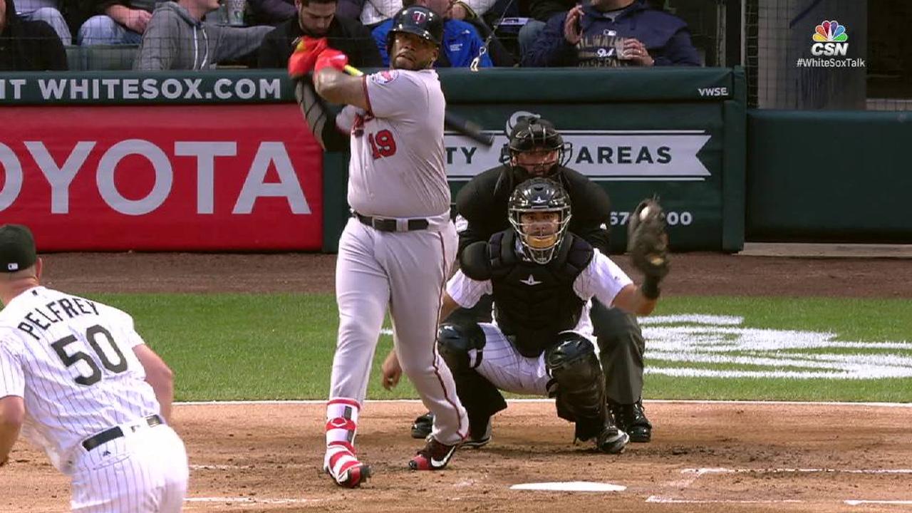 Pelfrey loses command after 3 sharp frames