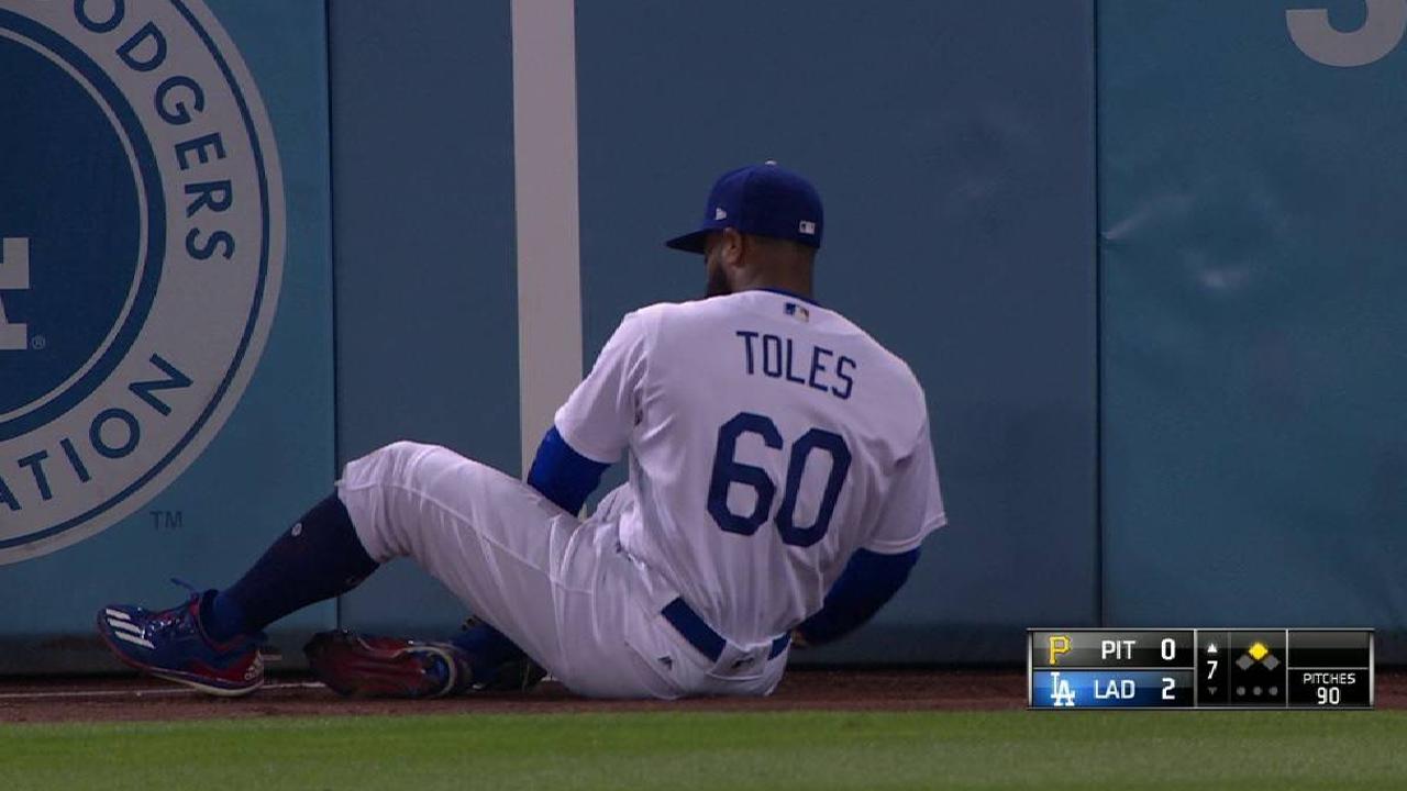 Toles undergoes season-ending knee surgery