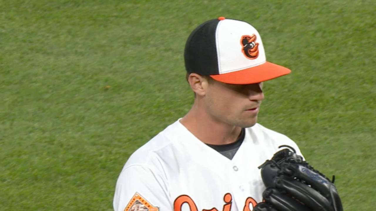 O's recall Verrett, option Wilson to Triple-A