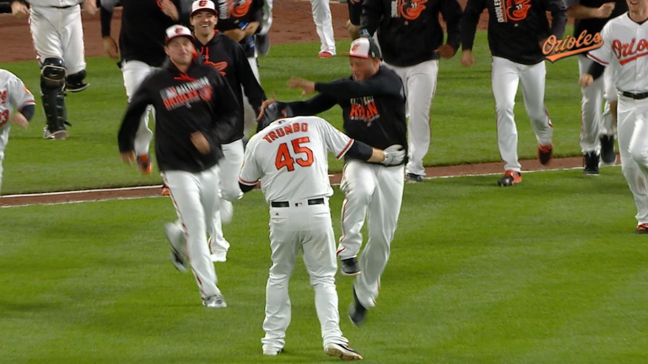 O's rally in 9th, walk off vs. Nats in 12th
