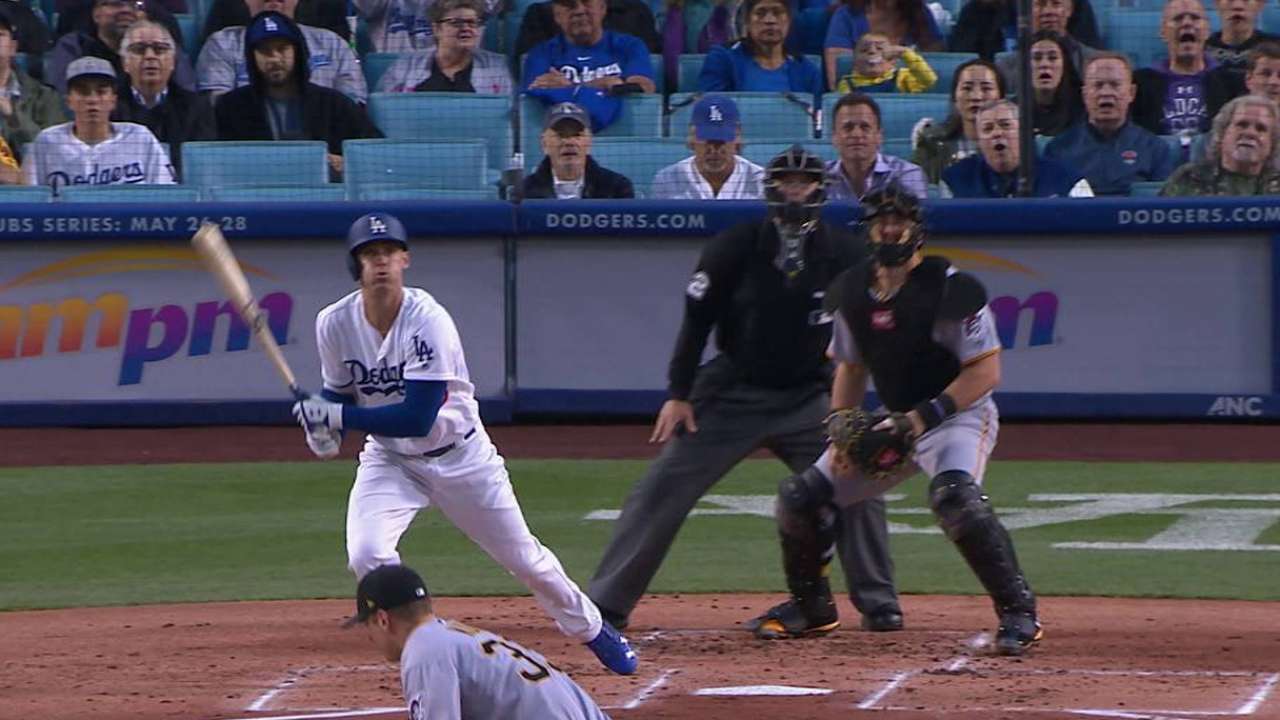 Bellinger's two-run shot