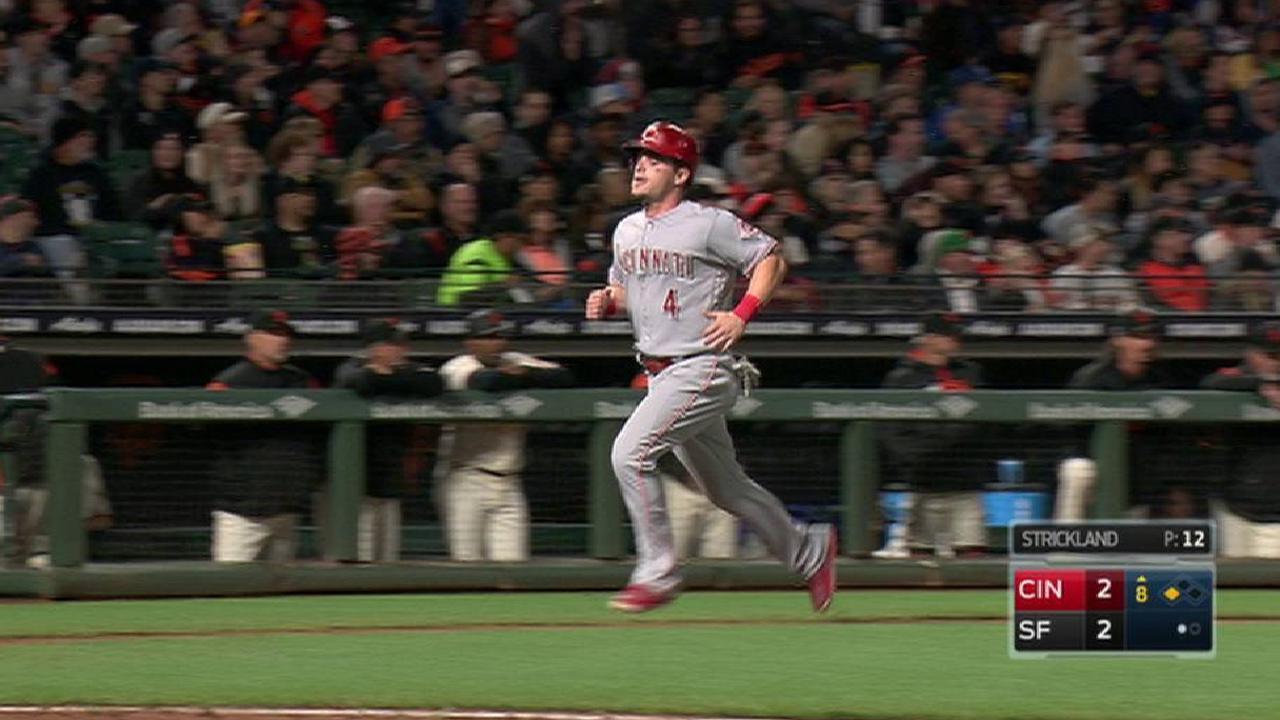 Doble de Cozart fue clave en victoria de los Rojos ante Gigantes