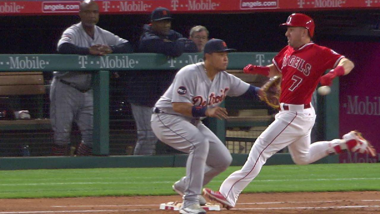 Pennington singles after review