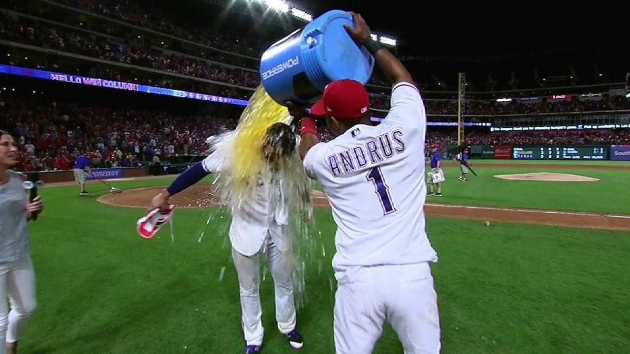 Gallo's patience rewarded with walk-off homer