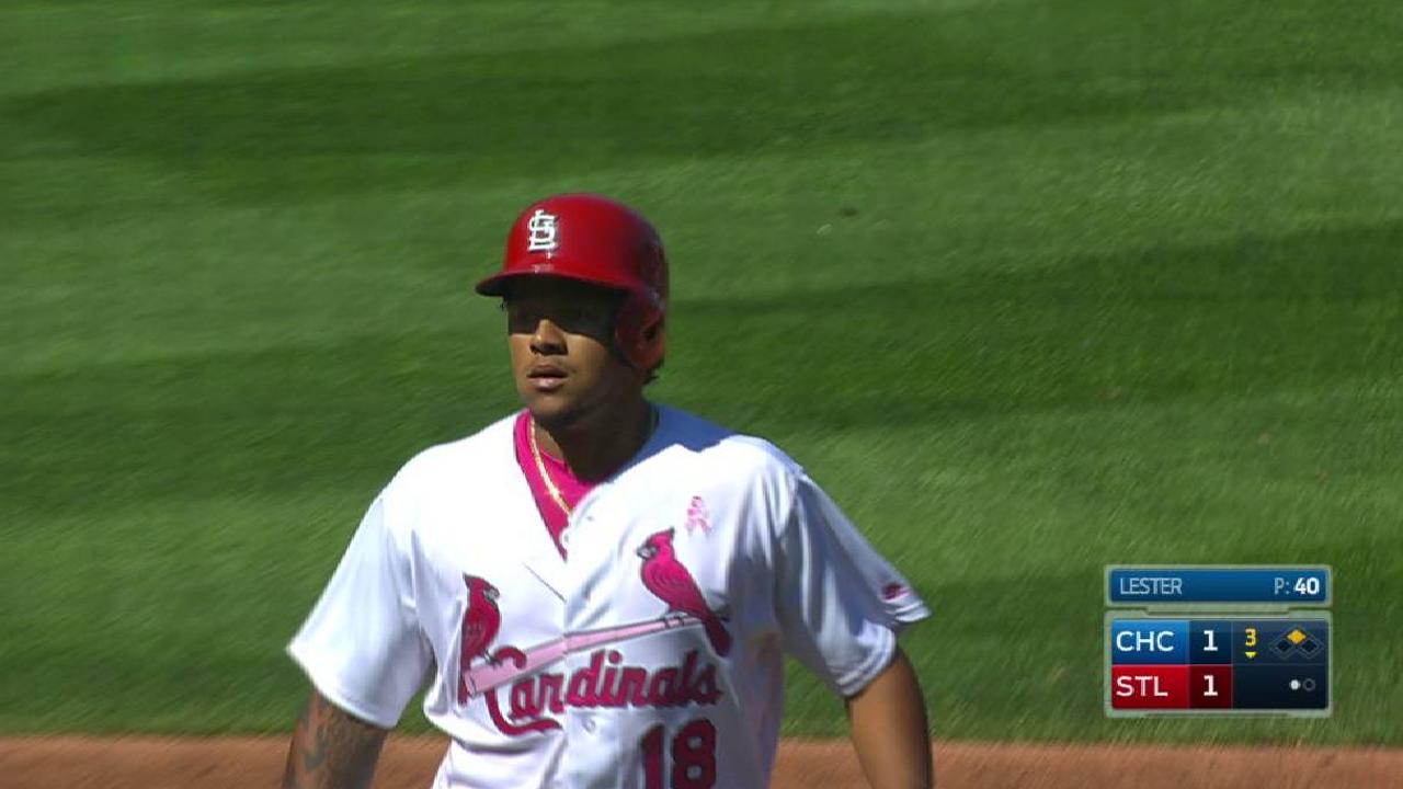 Martinez leads charge, beats Lester, Cubs