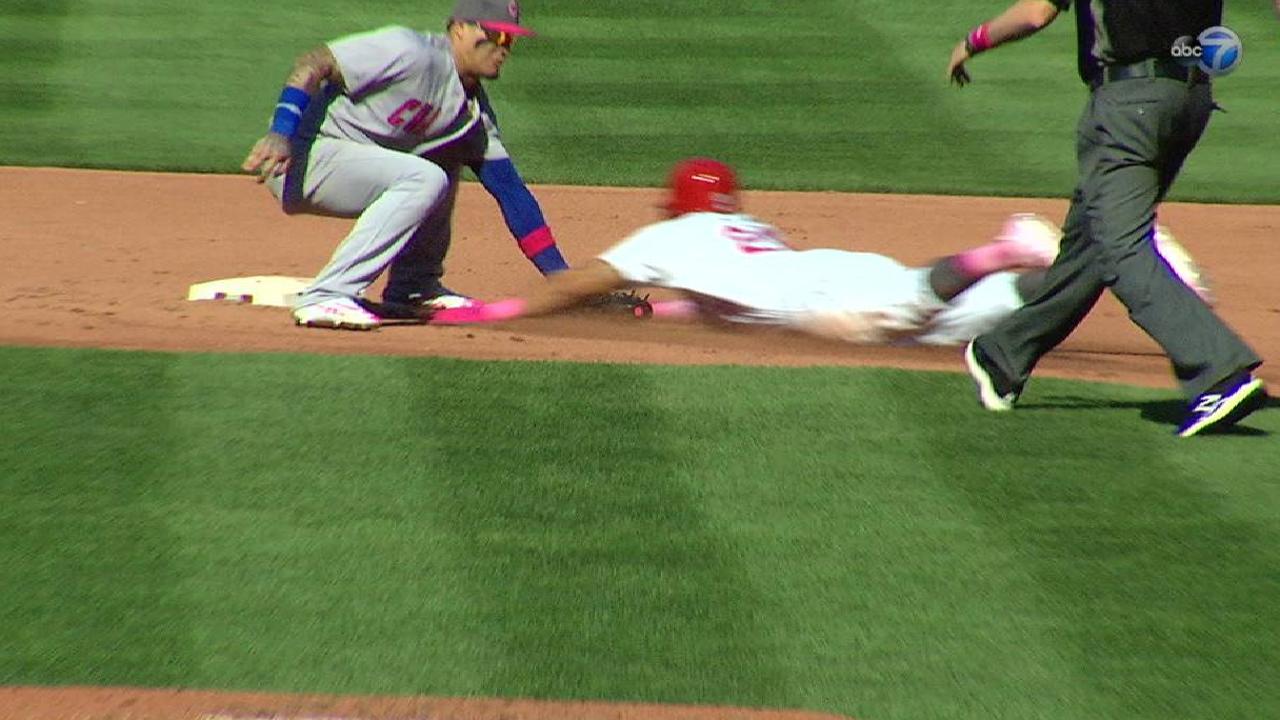 Contreras nabs Pham