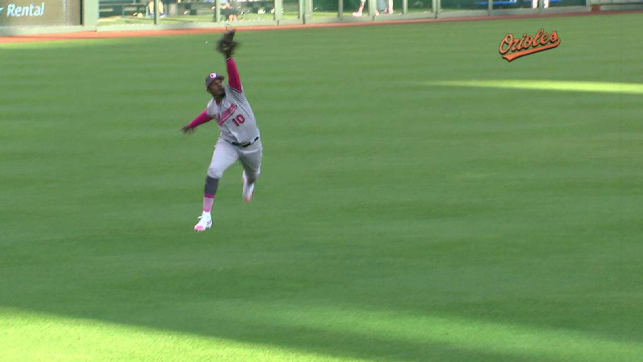 Showalter gives Jones, Hardy day off