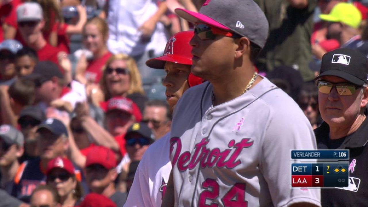 Simmons' RBI single