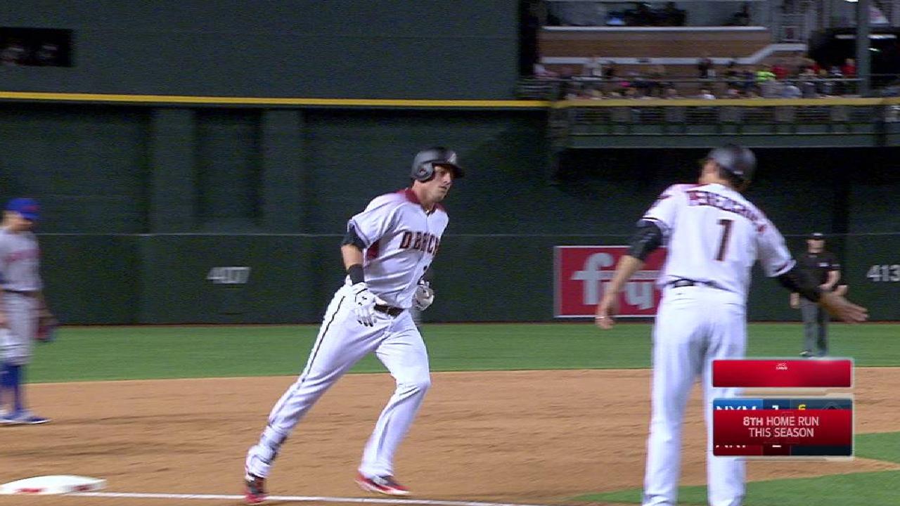 Lamb's opposite-field solo homer