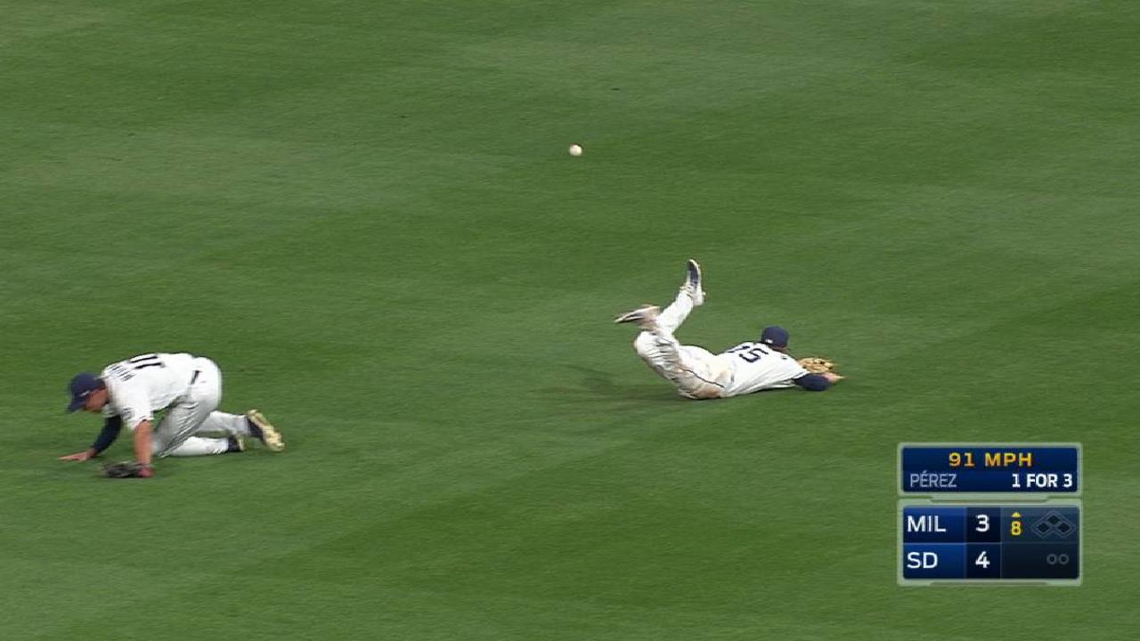 Perez triples to right field