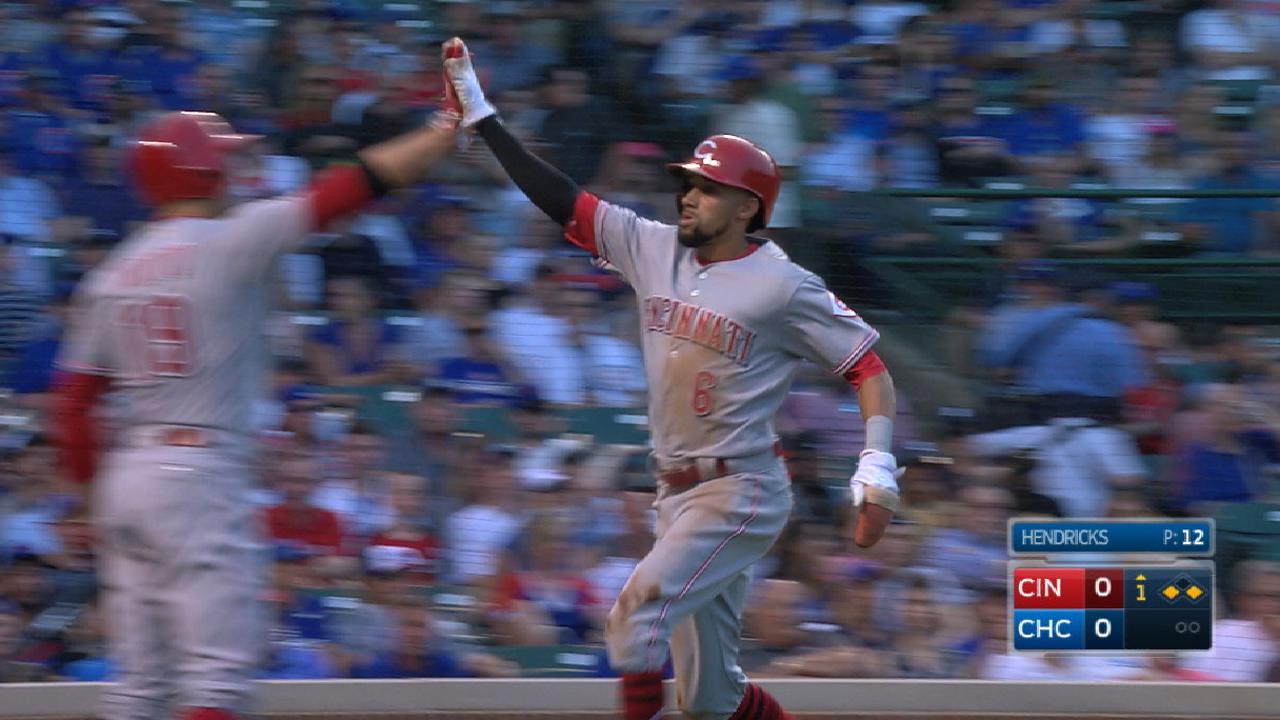 Hamilton avoids miscue, scores