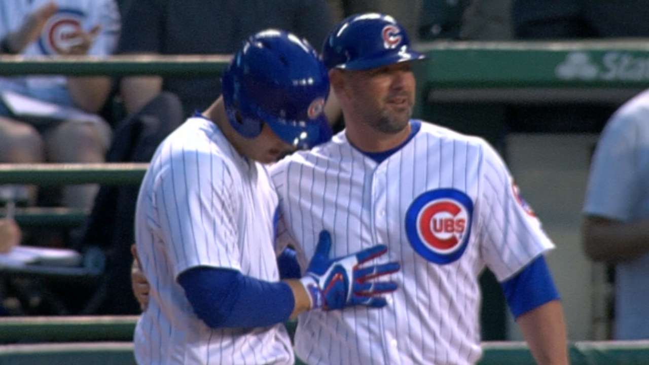 Cubs ride 5-run 2nd to win over reeling Reds