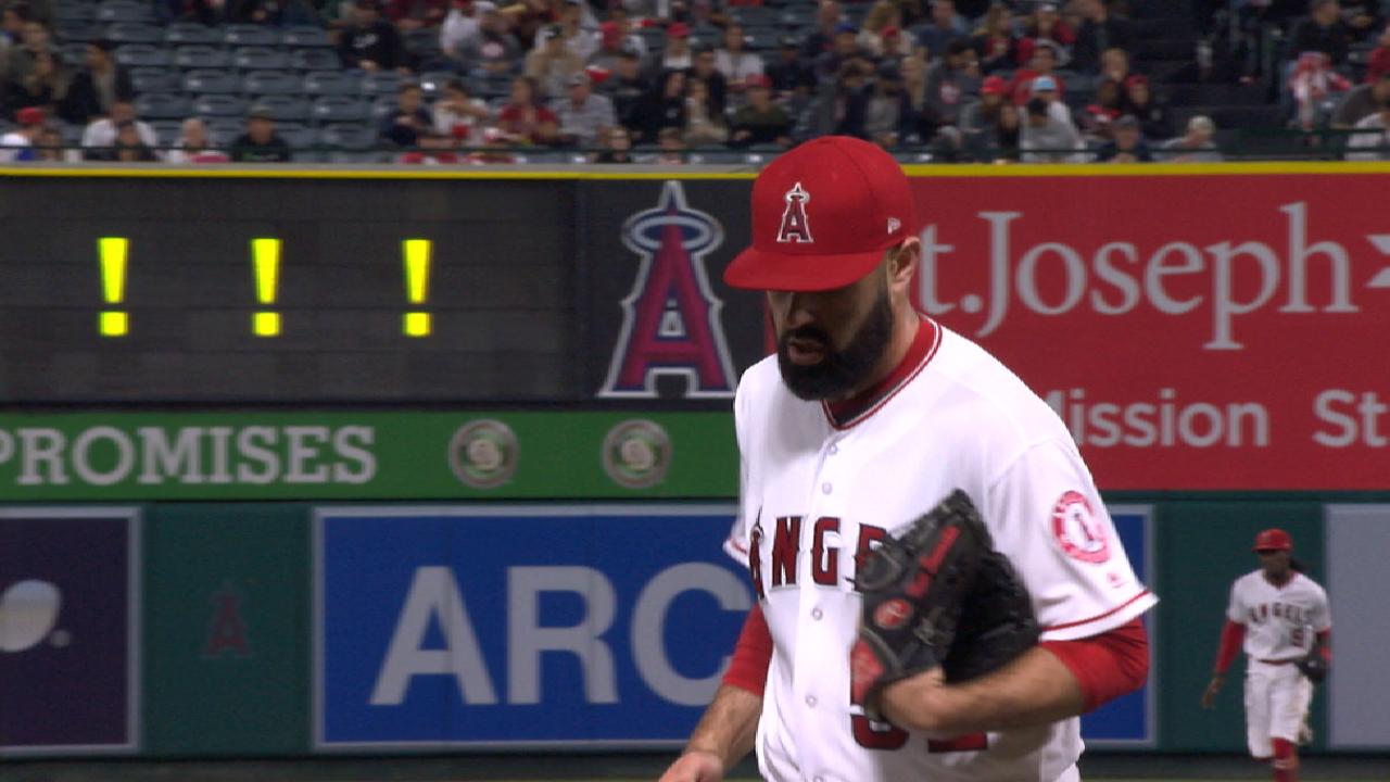 Shoemaker fans nine in 6 1/3