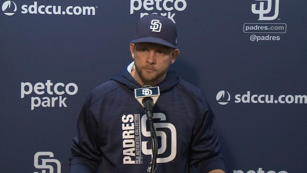 Maurer's rough ninth opens door for Brewers