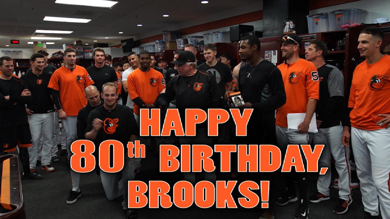 O's sing, share memories for Brooks' 80th