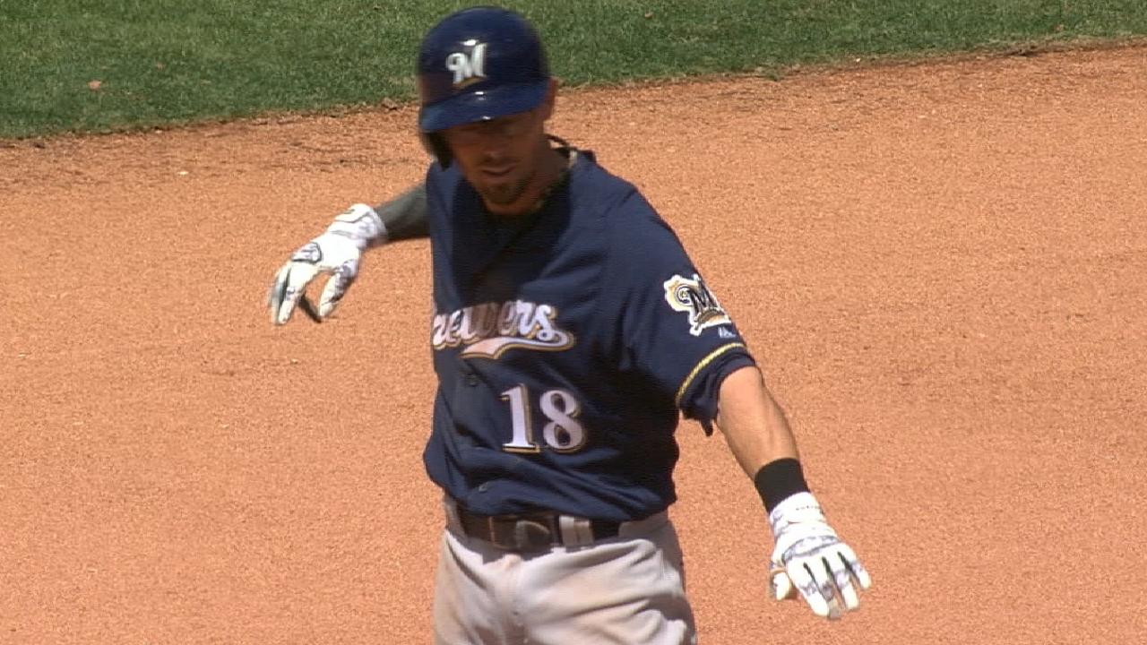Sogard stays sizzling in San Diego, lifts Crew