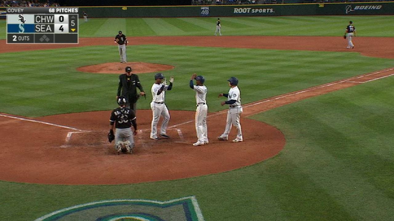 Segura's three-run homer