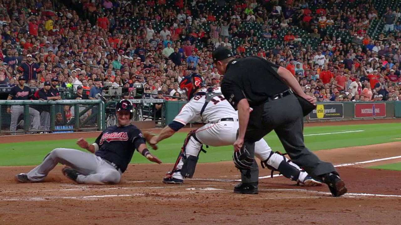 Reddick shows off his arm