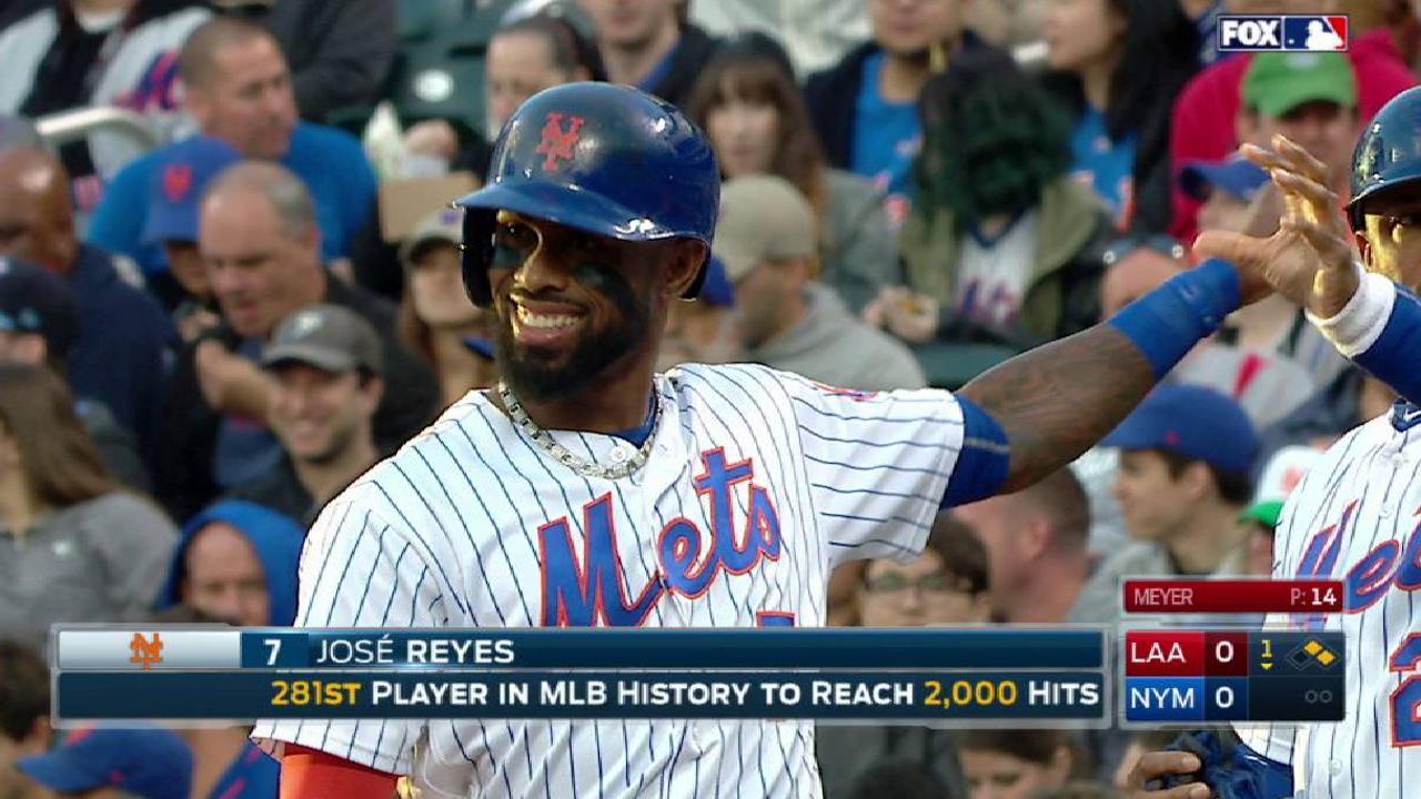 Reyes' 2,000th career knock