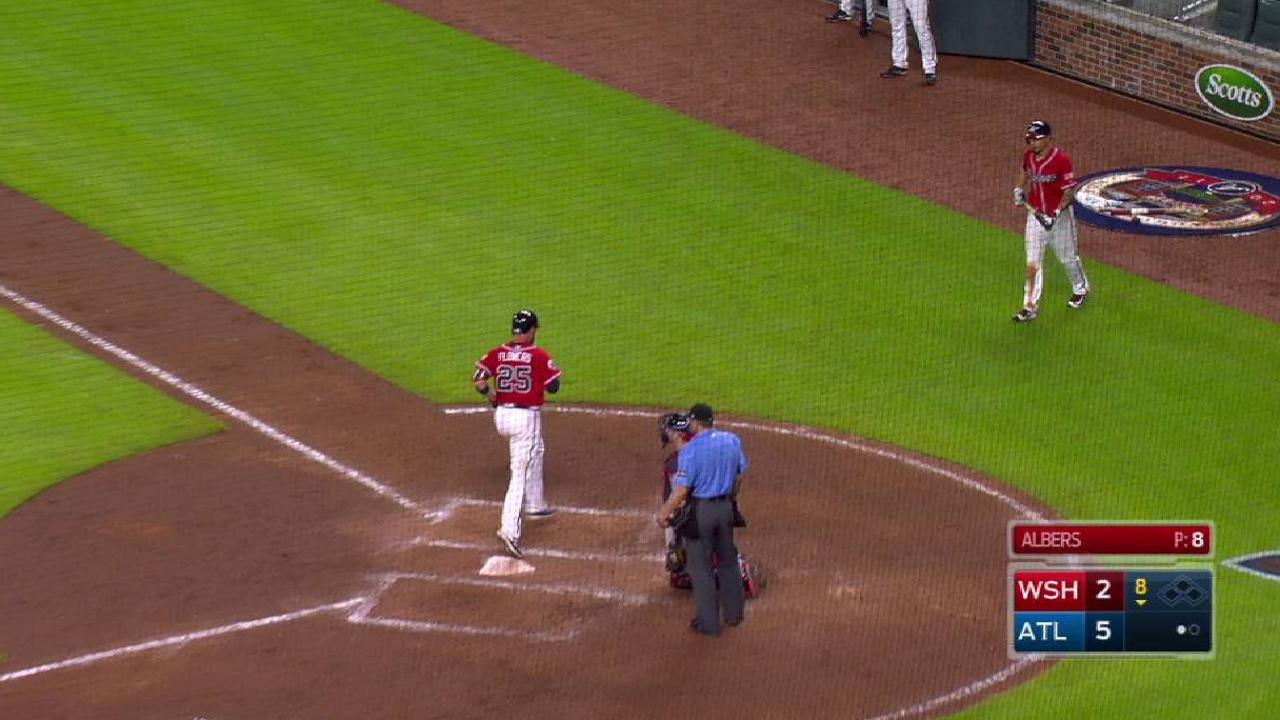 Flowers' late solo homer