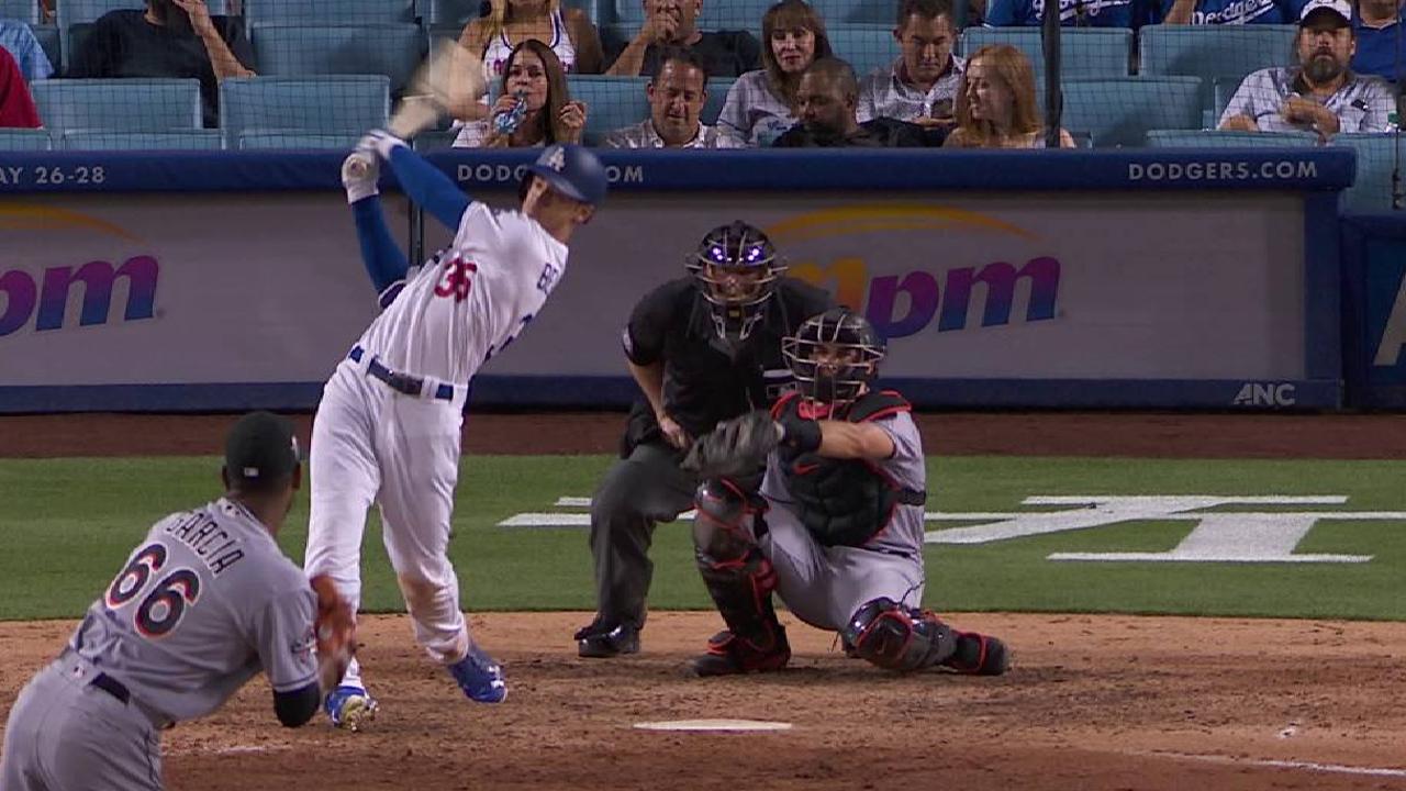 Bellinger's solo home run