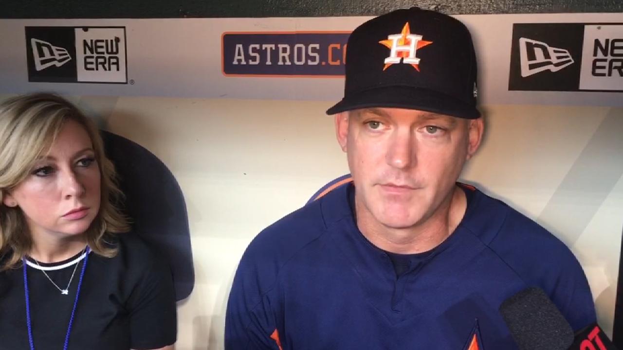 Astros place McCann on 7-day concussion DL