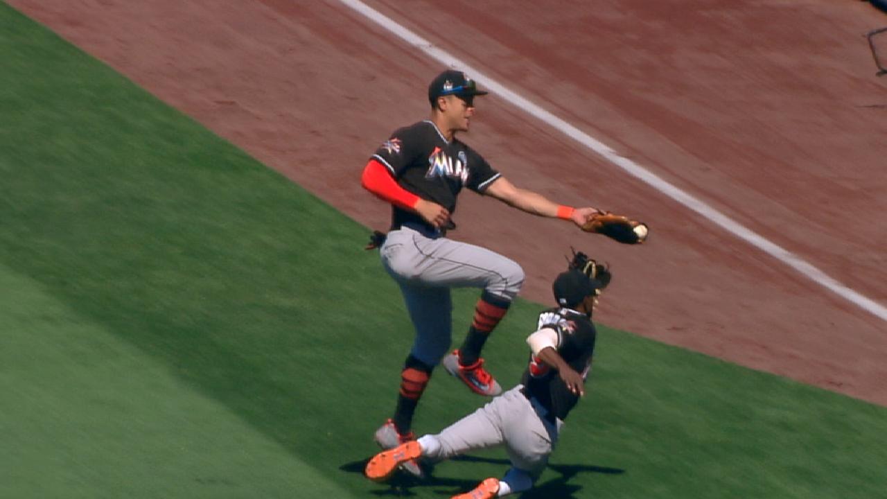 Must C: Stanton's jumping catch