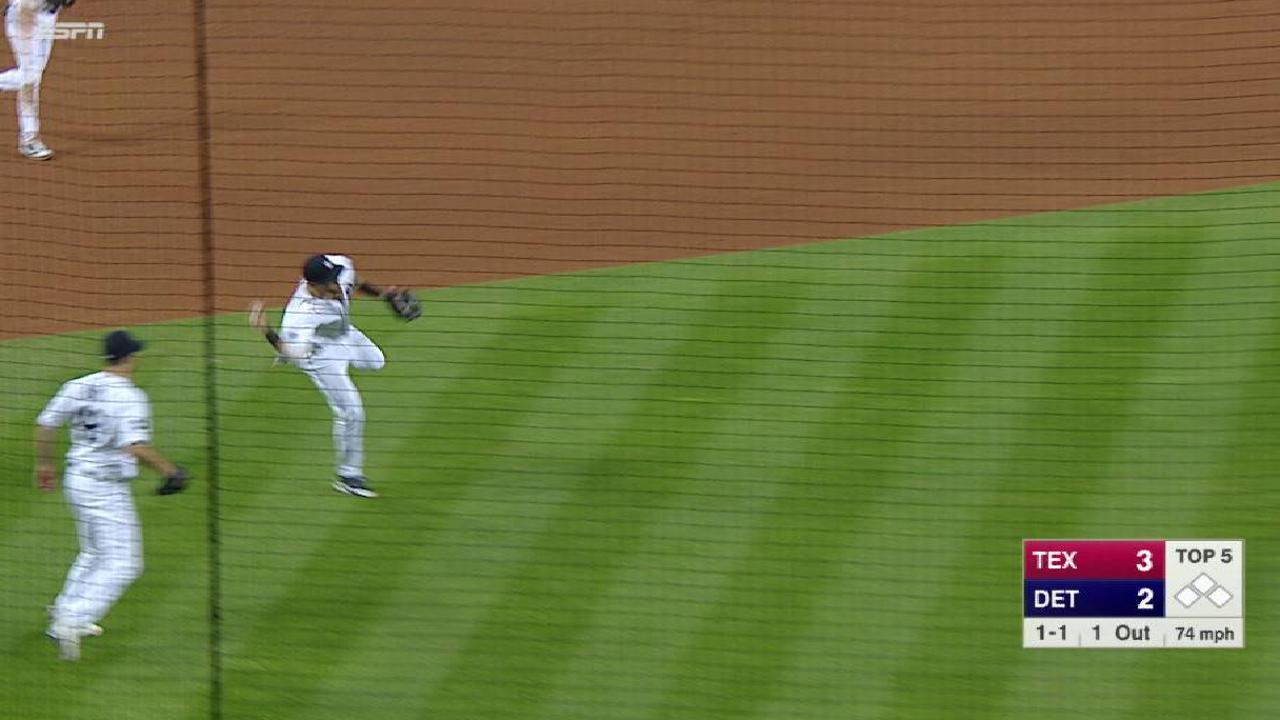 Struggling Castellanos getting a few days off