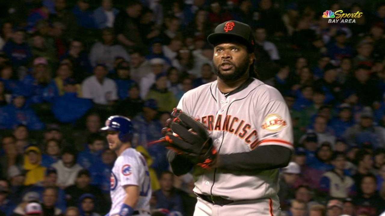 Blisters hamper Cueto in loss to Cubs