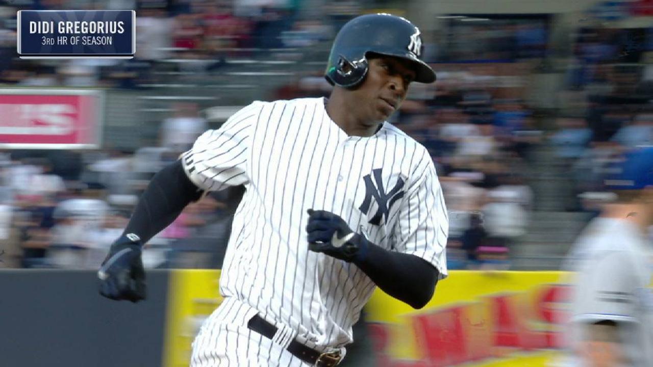 Gregorius' solo home run