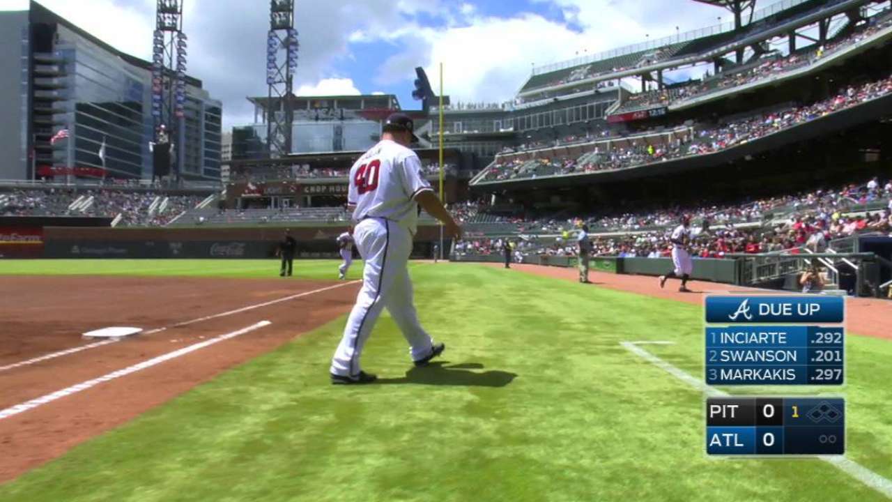 Braves turn smooth double play