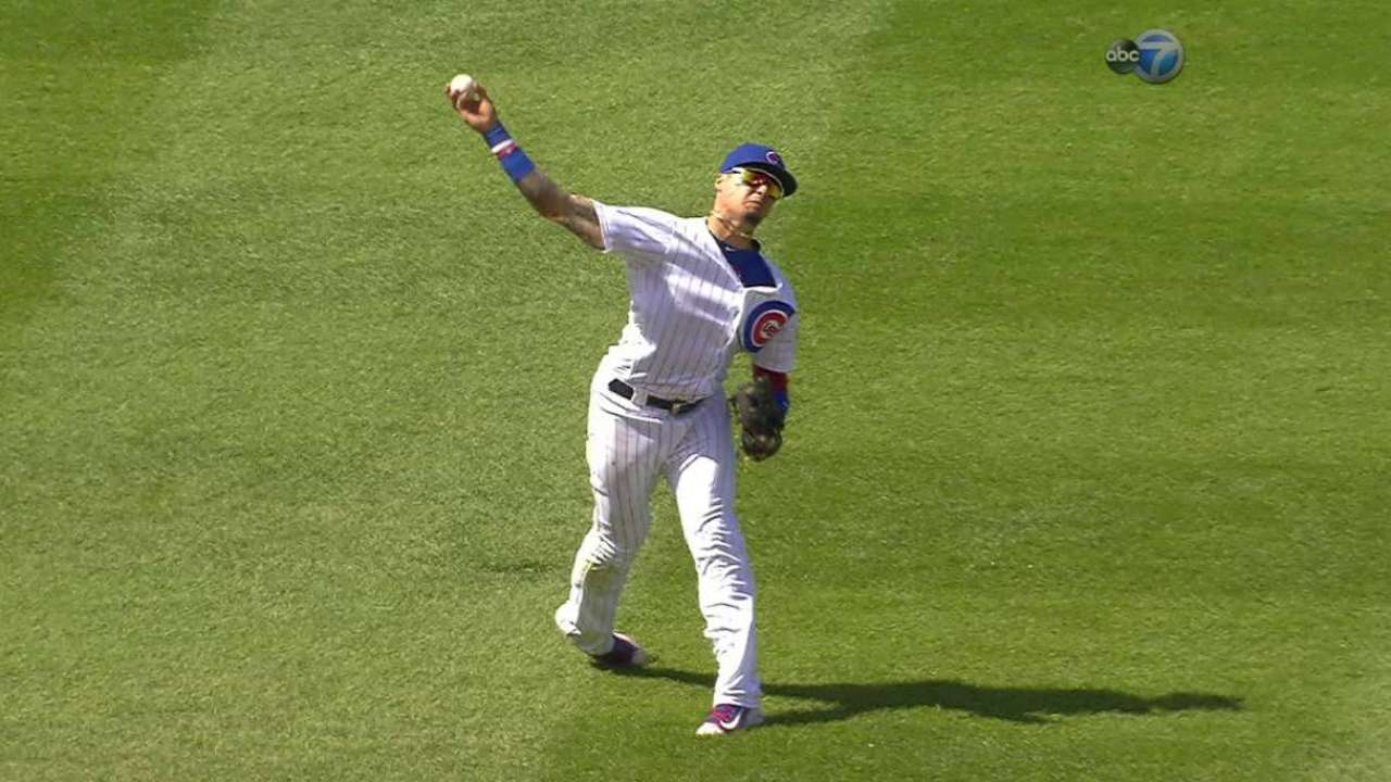Baez's diving grab