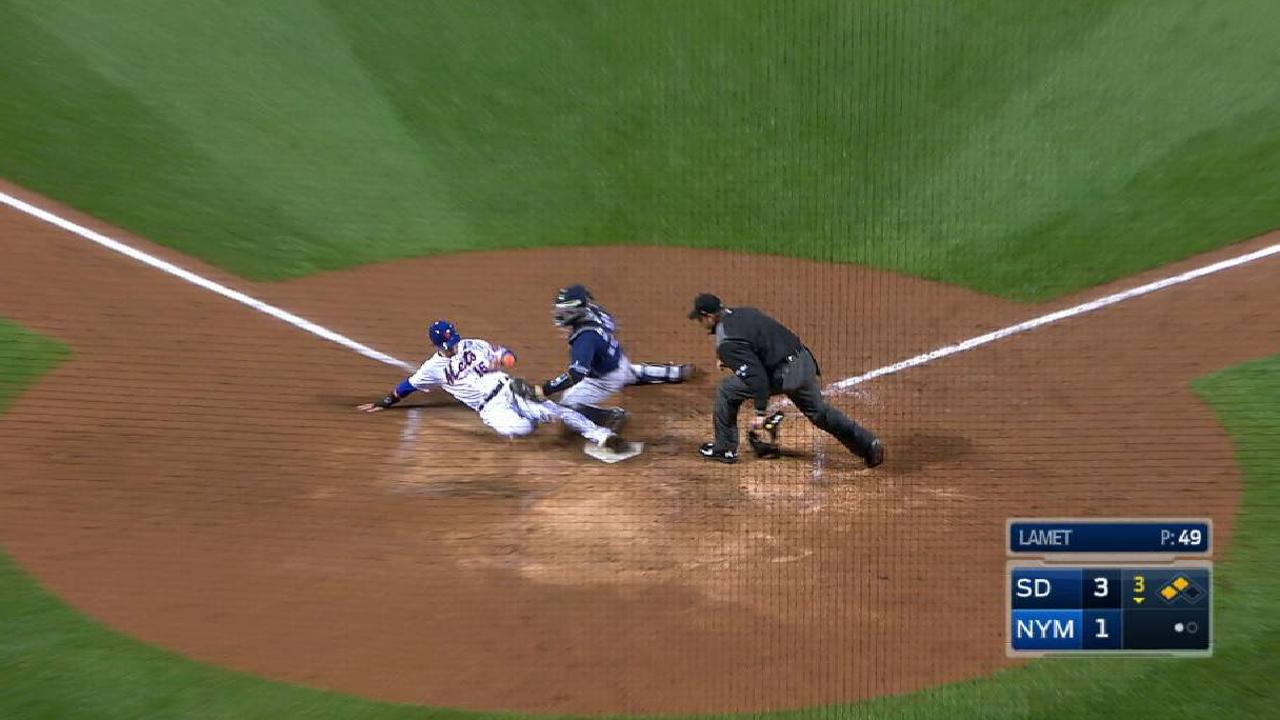 Chase d'Arnaud nabs Reynolds