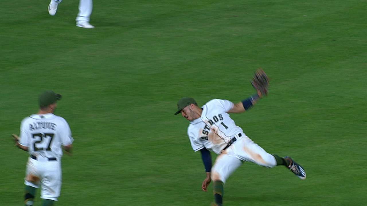Correa's fantastic catch
