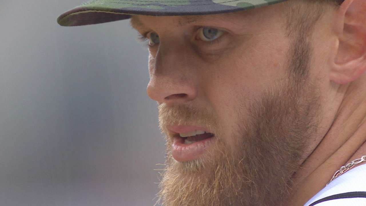 Stras-oline! Nat fills up scorebook, fans 15
