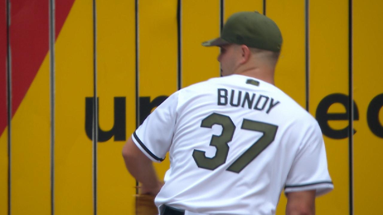 Bundy's effective outing
