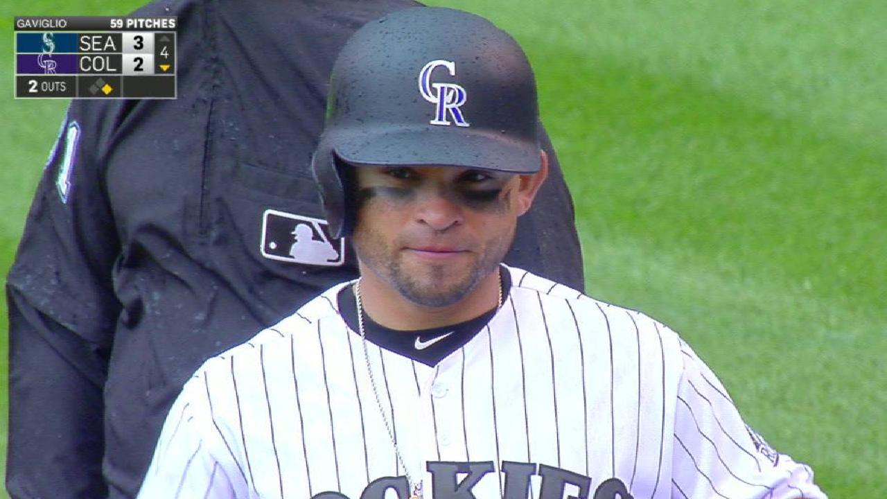 Parra's RBI single