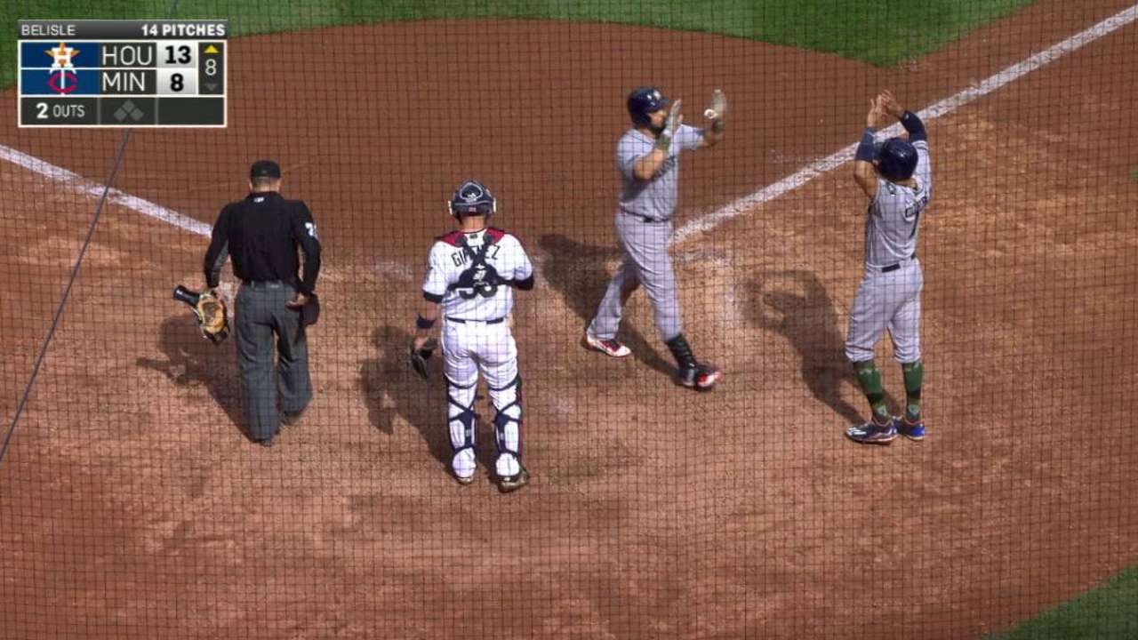 Los Astros remontan con 11 carreras en el 8vo para derrotar a los Mellizos
